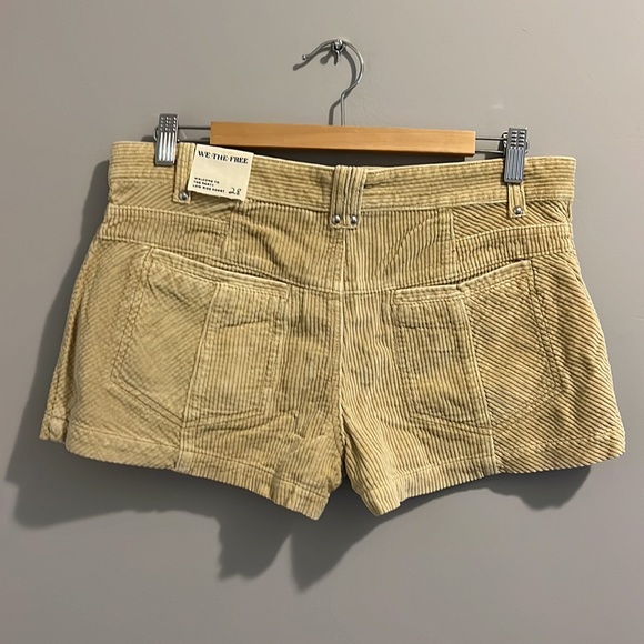 NWTS FREE PEOPLE WELCOME TO THE PARTY SHORTS (28) - Picture 3 of 11